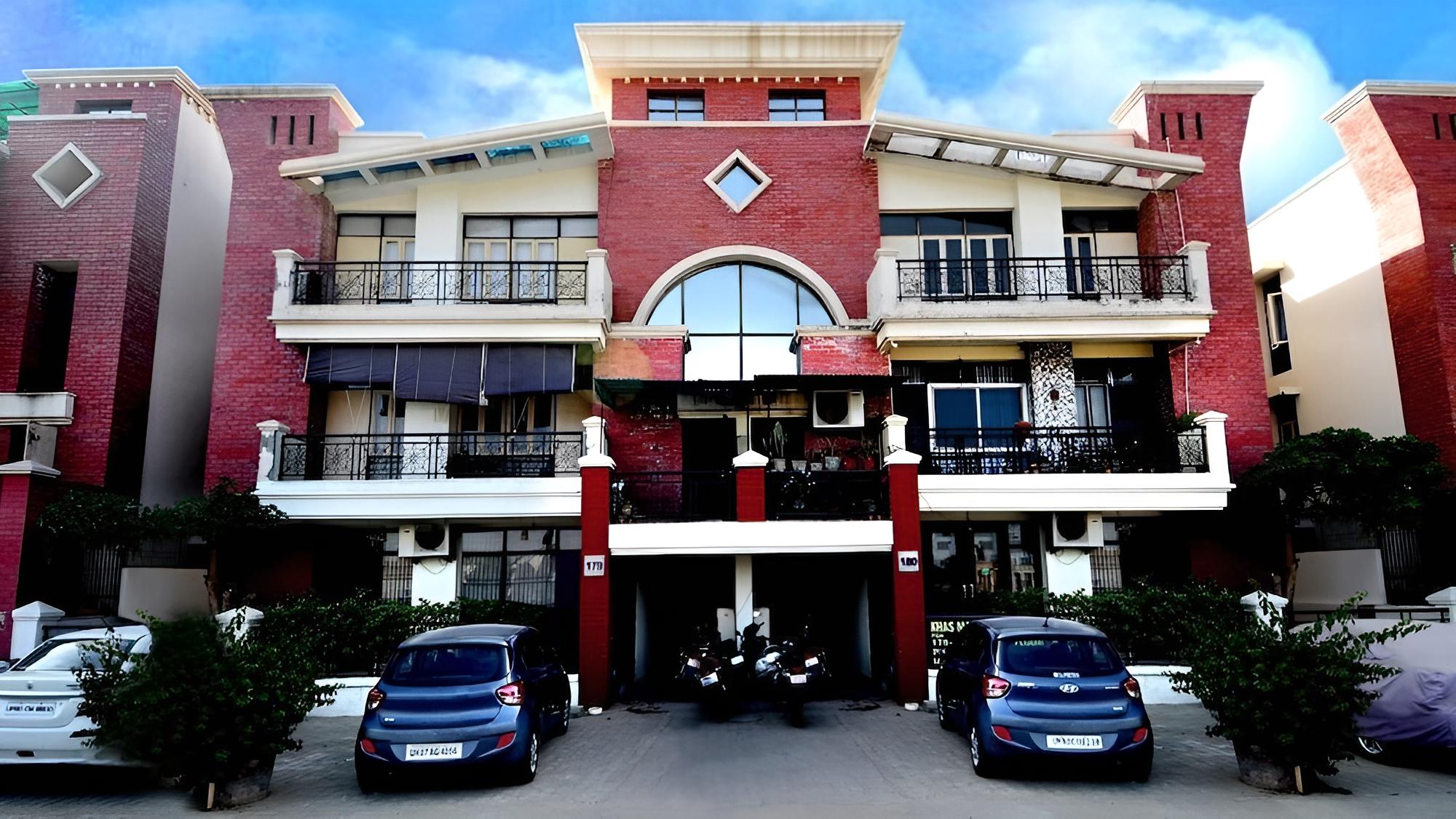 Khasmahal Homestay