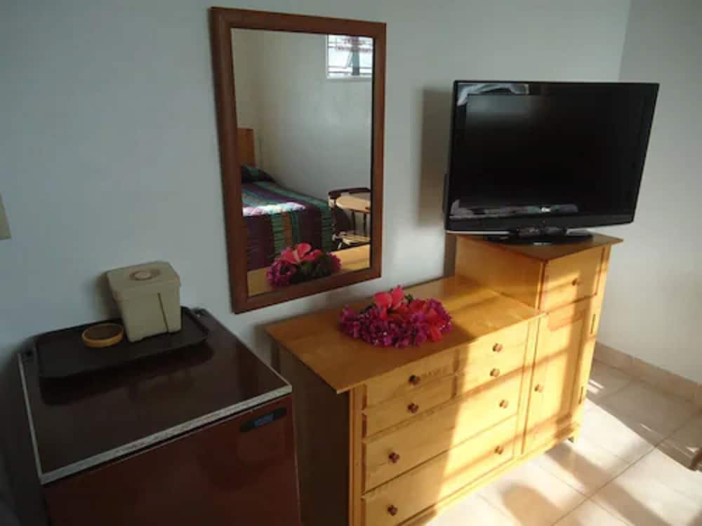 Orange Creek Inn - Property Image 2