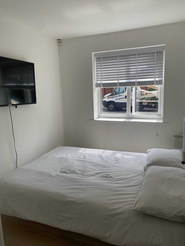 Spacious and Cosy 2 Bedroom Flat in Bermondsey