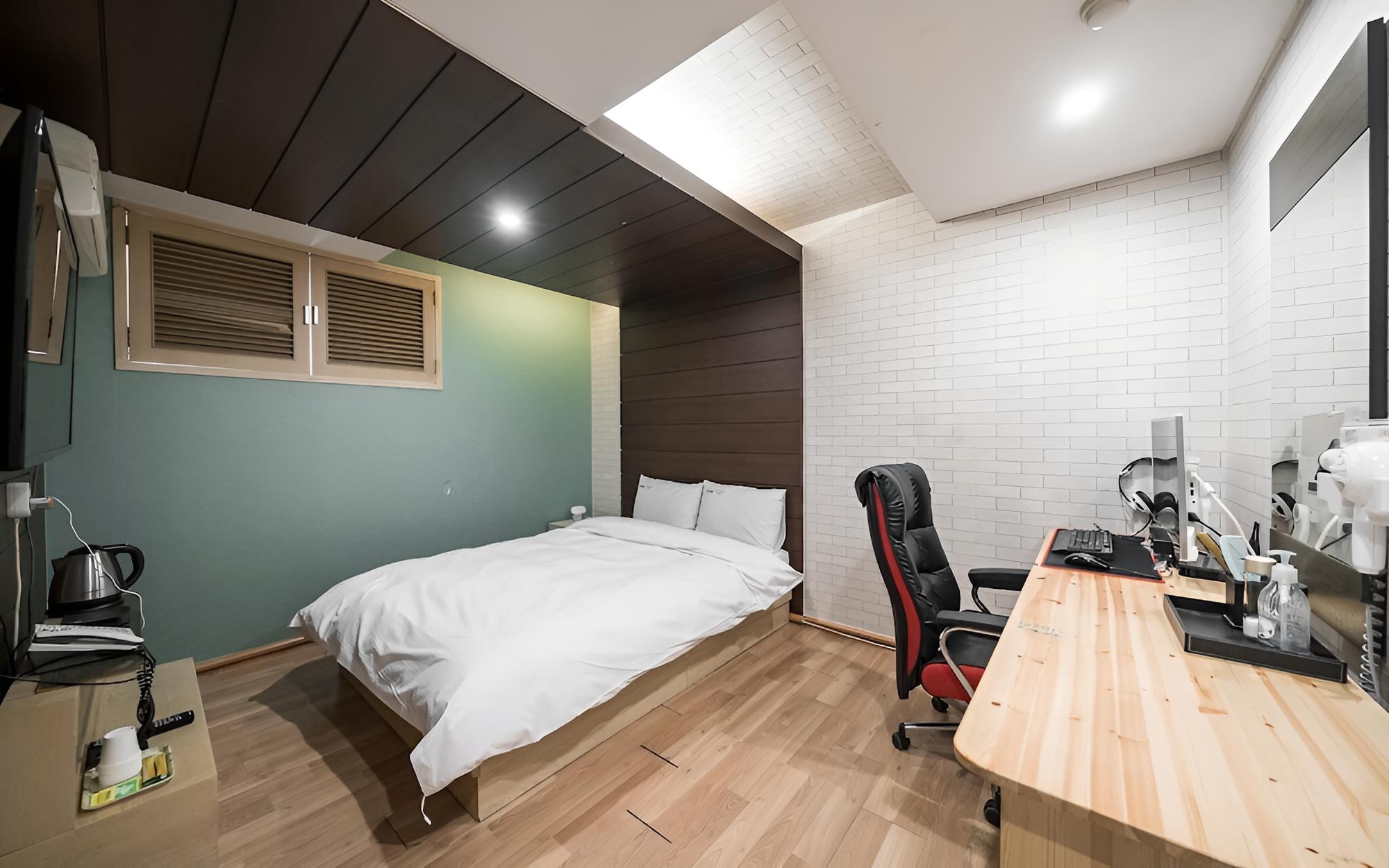 Yongin Chameleon