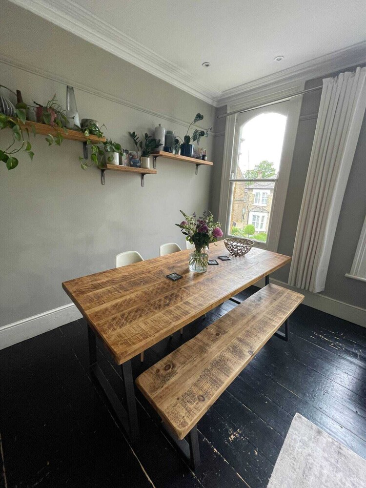 Gorgeous 1BD Flat With Steam Room - South Woodford