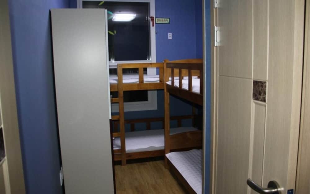 Busan Hyu Plus Guest House