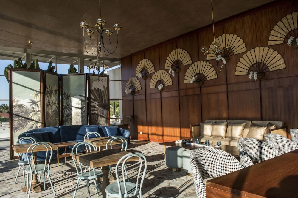 VH Atmosphere - Adults Only - Property Image 17