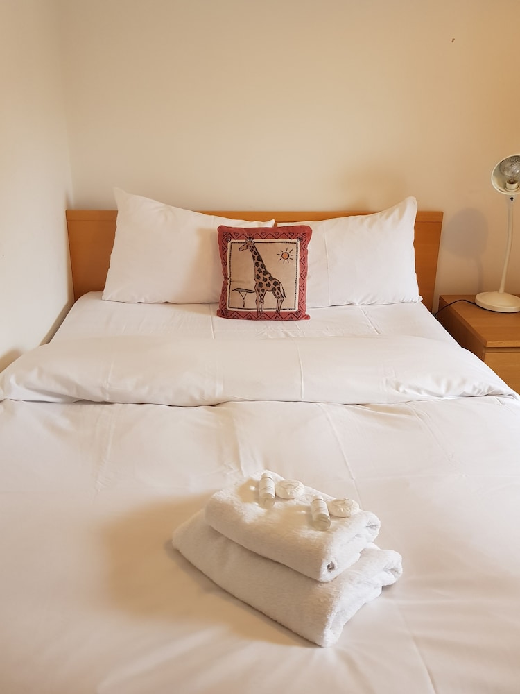 Double Room & Private Bathroom — London