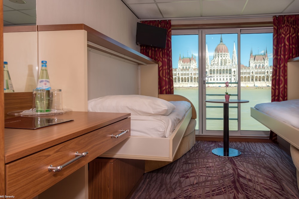 Neuss Vacations - Select MS Serenity - Neuss - Property Image 16