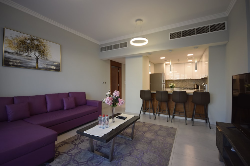 Regent Court 114