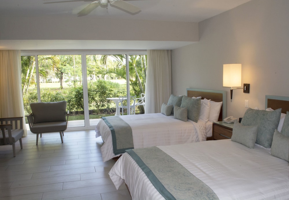 VH Atmosphere - Adults Only - Property Image 6