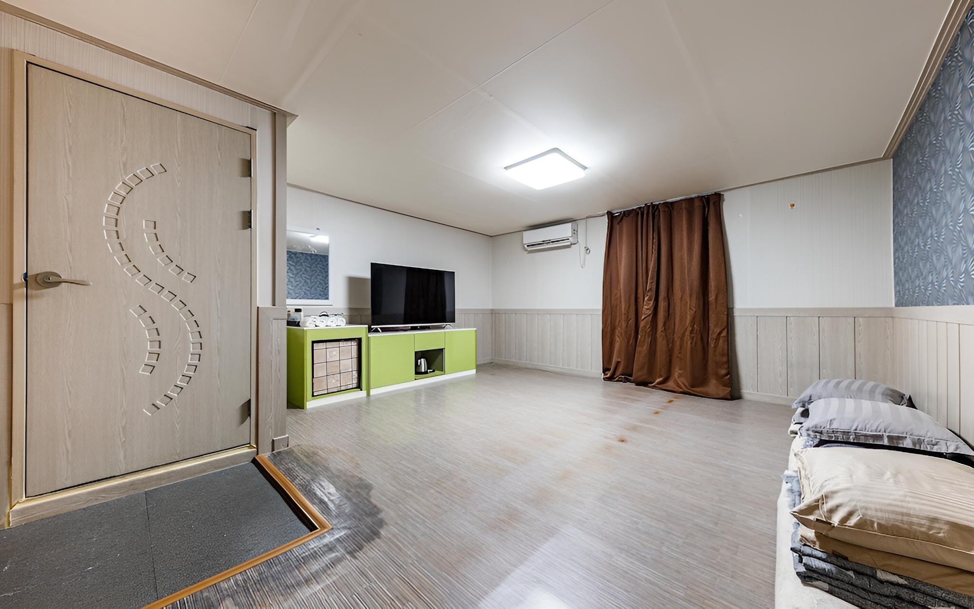 Jecheon Cello Motel