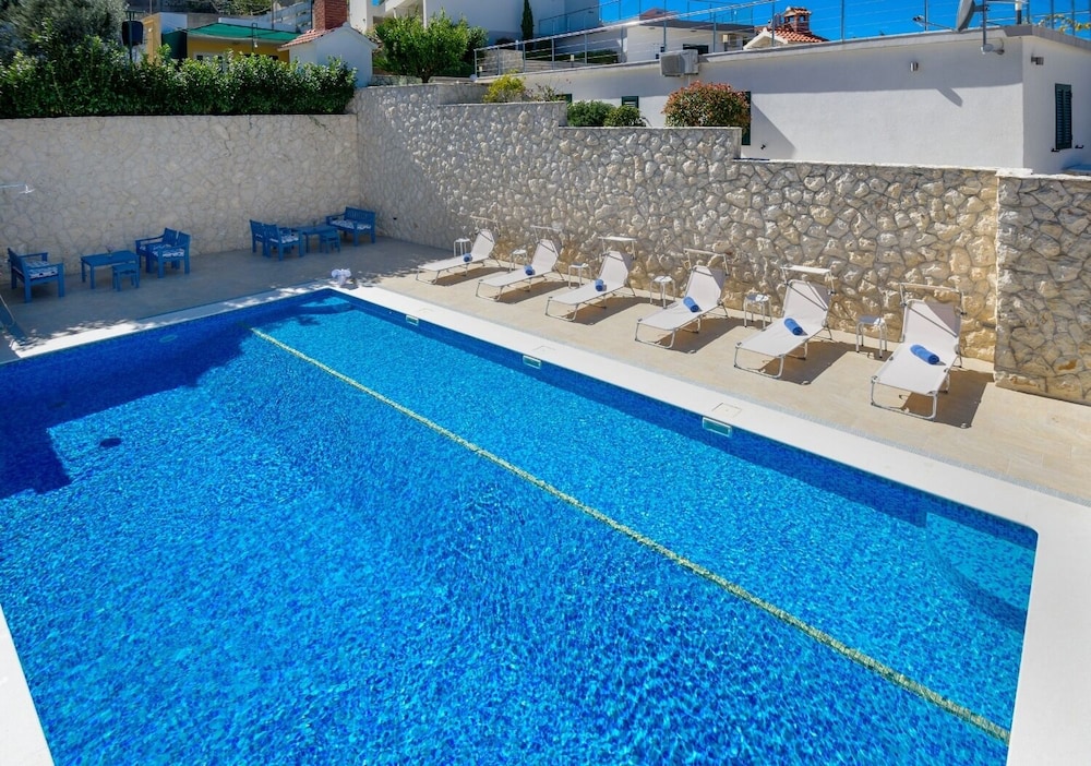 Bisernica - With Pool - A3