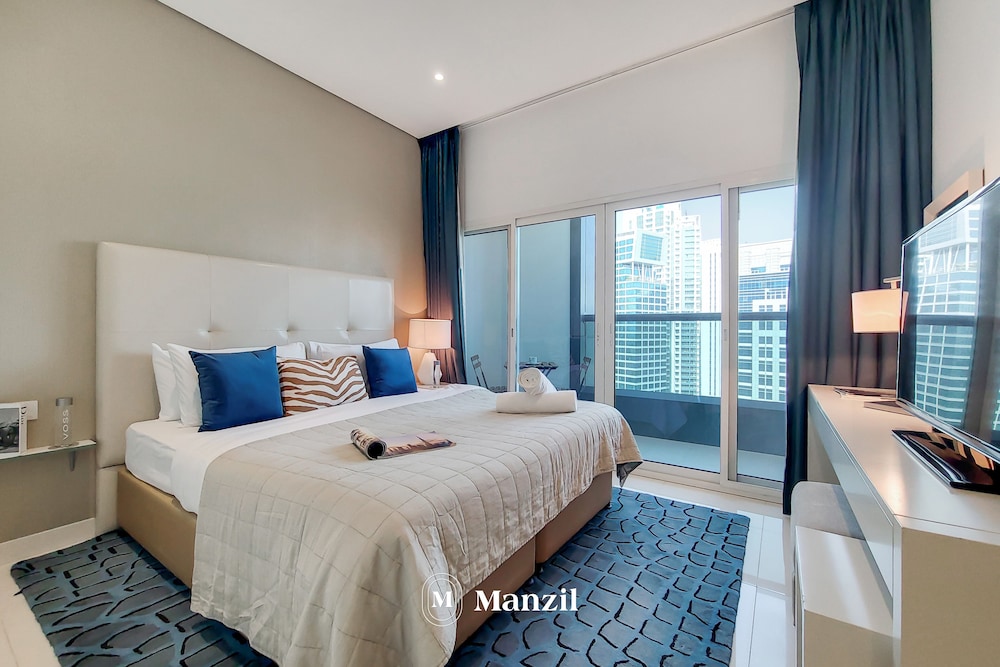 St-CourJardin-1608 — Dubai