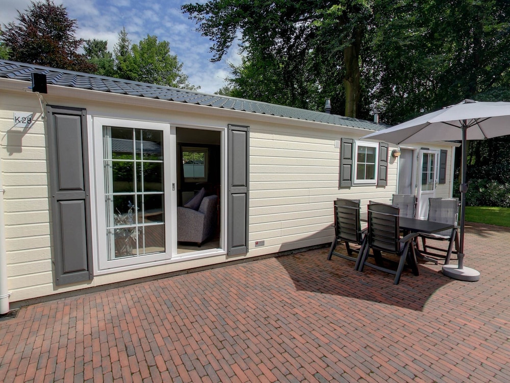 Nice Chalet with Large Terrace near Veluwe