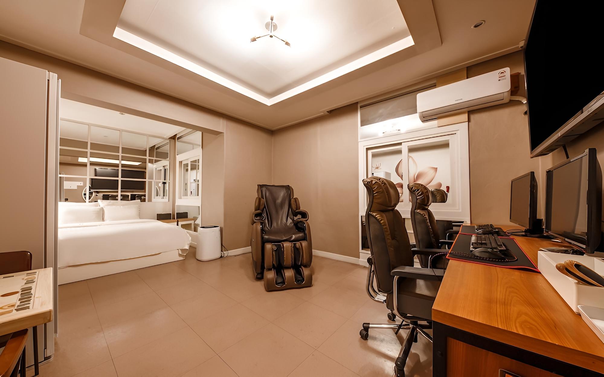 K7 PC Cheongju Hotel