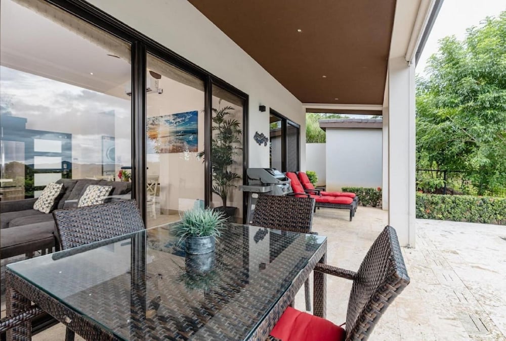 Playa Flamingo NEW Vacation Dream w Private Pool - Casita Flamingo Oasis