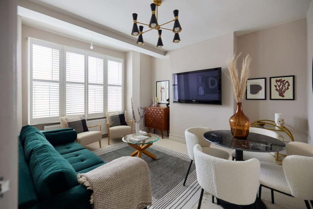 The Spezia Escape - Inviting 2bdr Flat — London