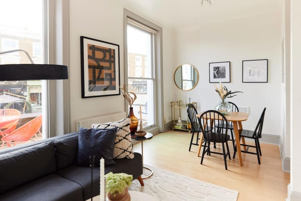 The Camden Hideaway - Stunning 1bdr Flat With Balcony — London