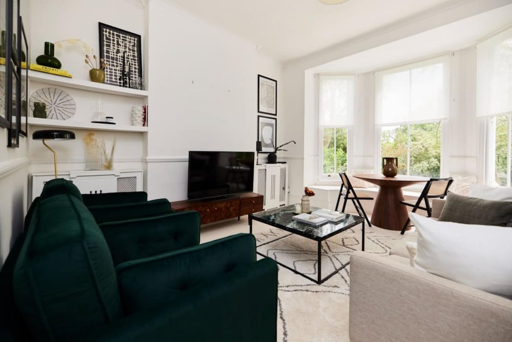 The London Maisonette - Alluring 3bdr Flat With Garden