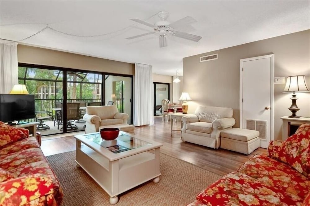 Sea Oats 123 2 Bedroom Condo by RedAwning