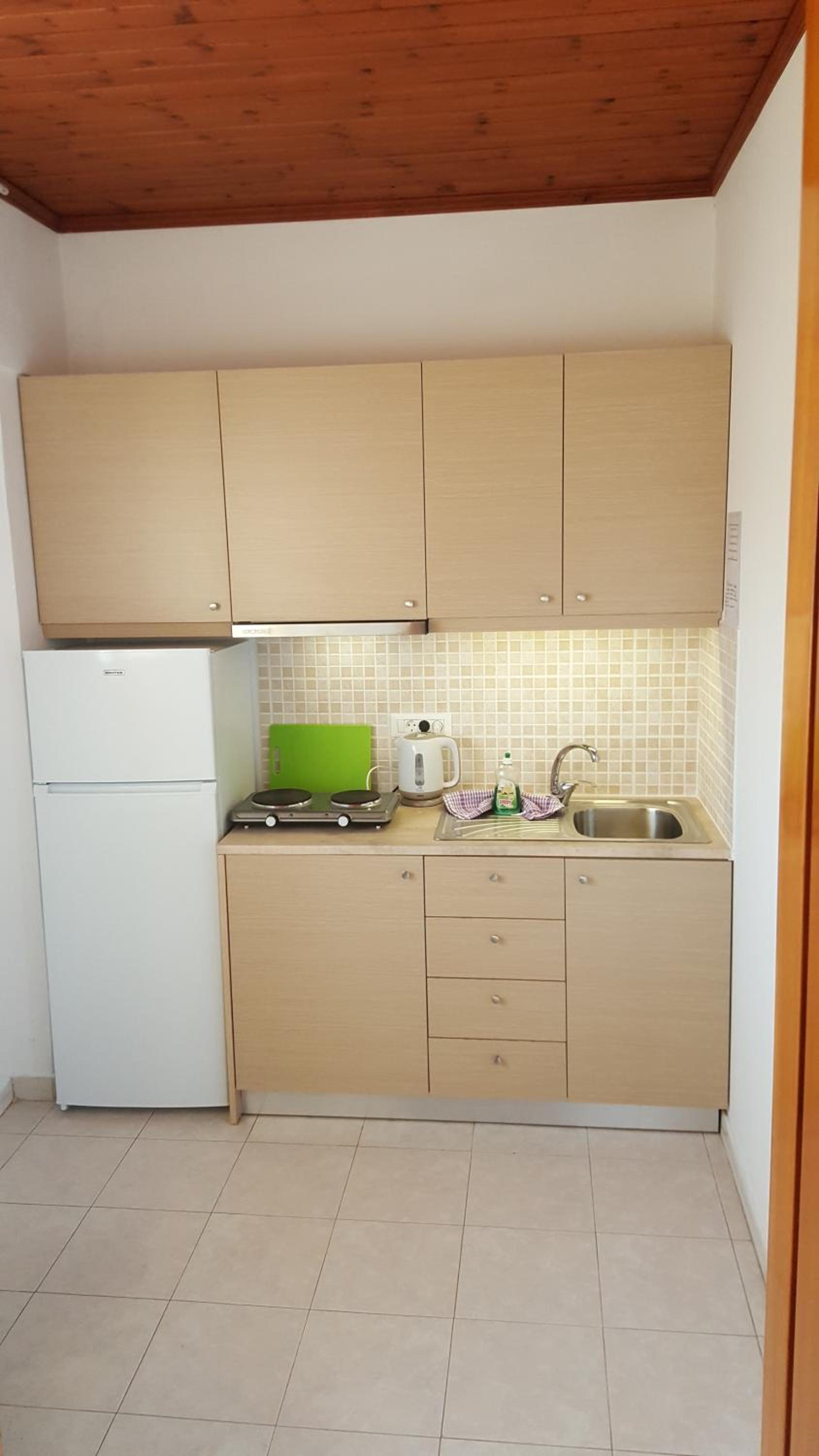 Elarin studios & apartments