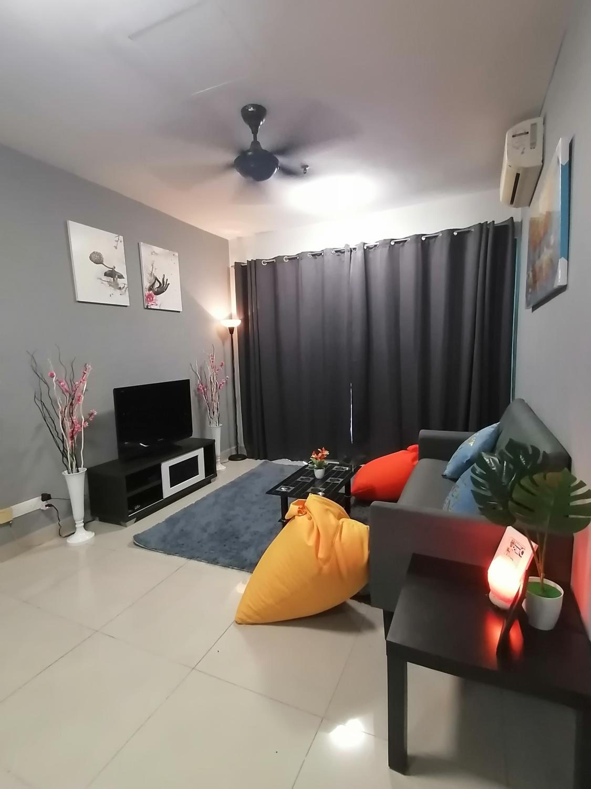 THE FAMILY HOMESTAY@UNIV360 PLACE,SERDANG