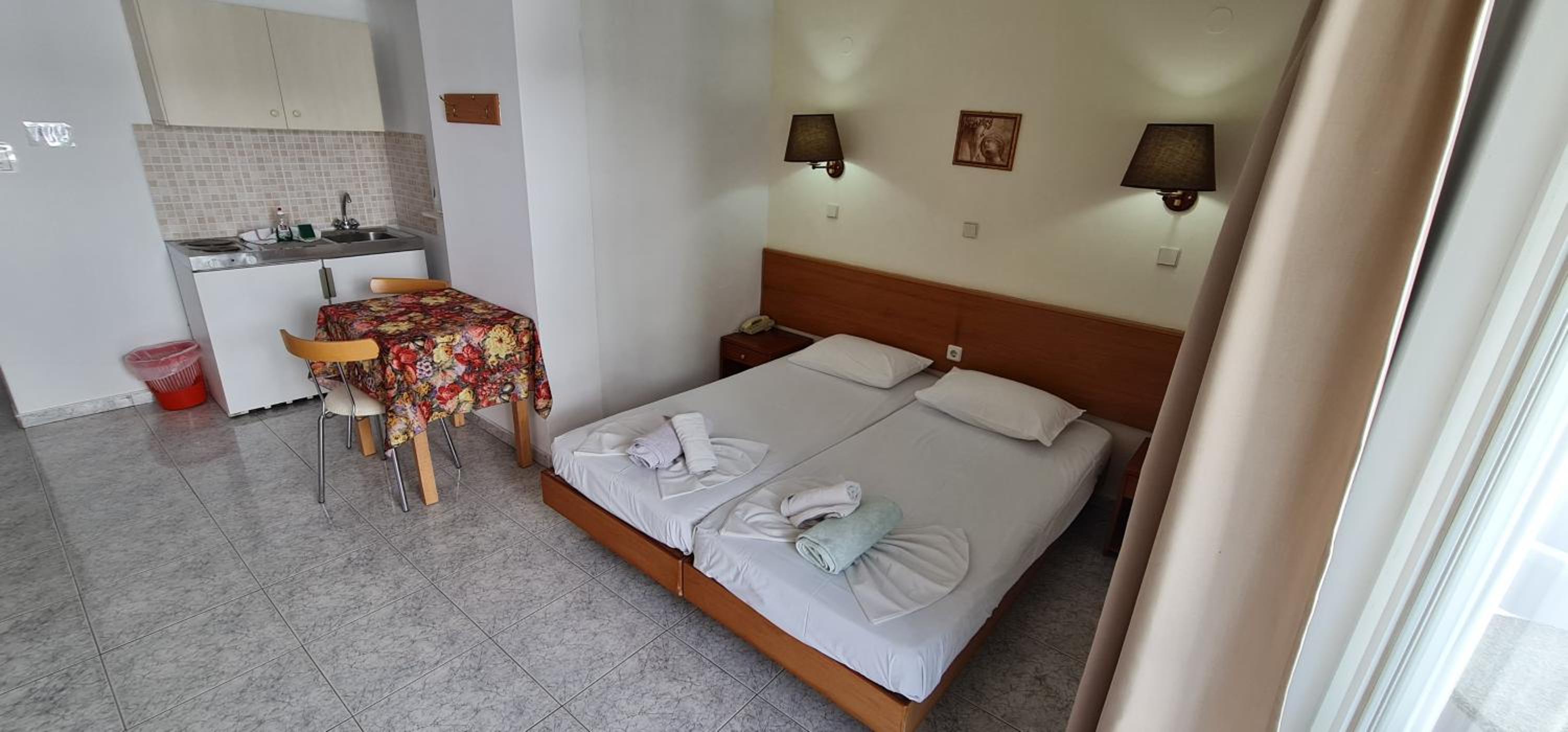 Elarin studios & apartments