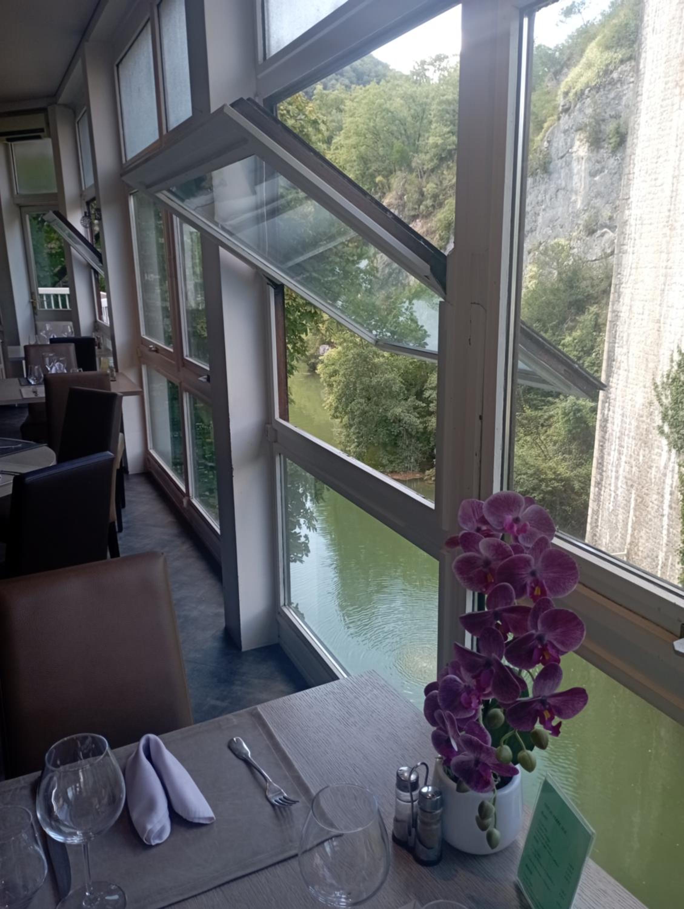 hotel restaurant le saint nazaire