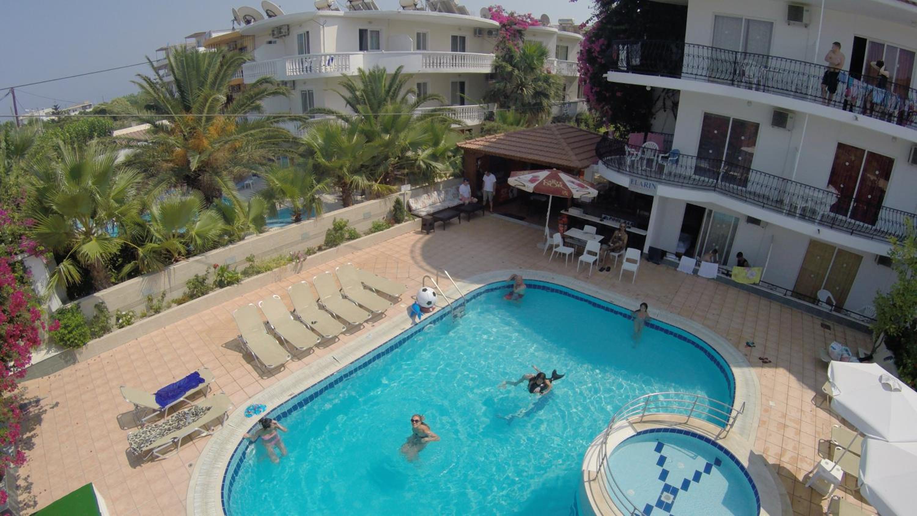 Elarin studios & apartments