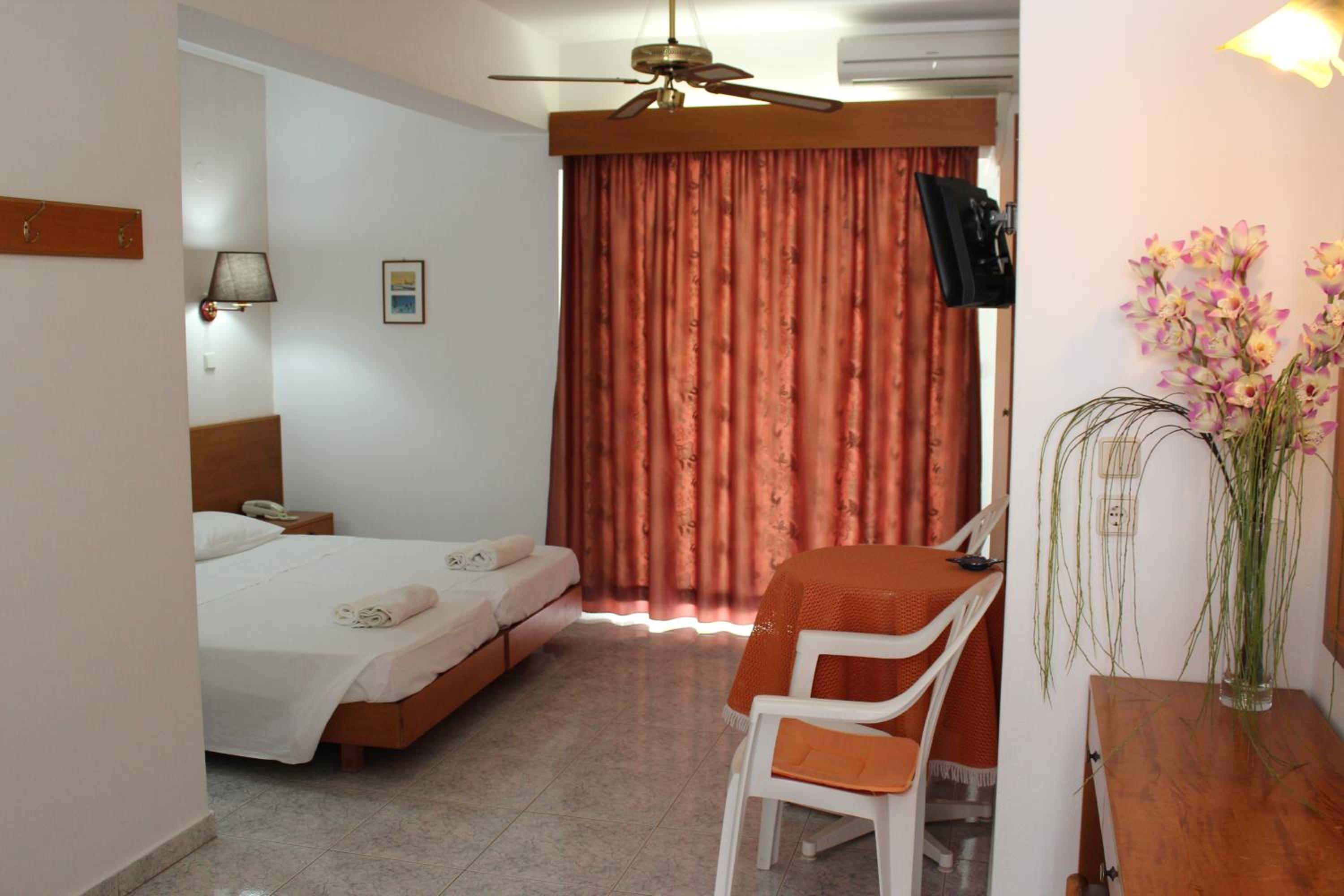 Elarin studios & apartments