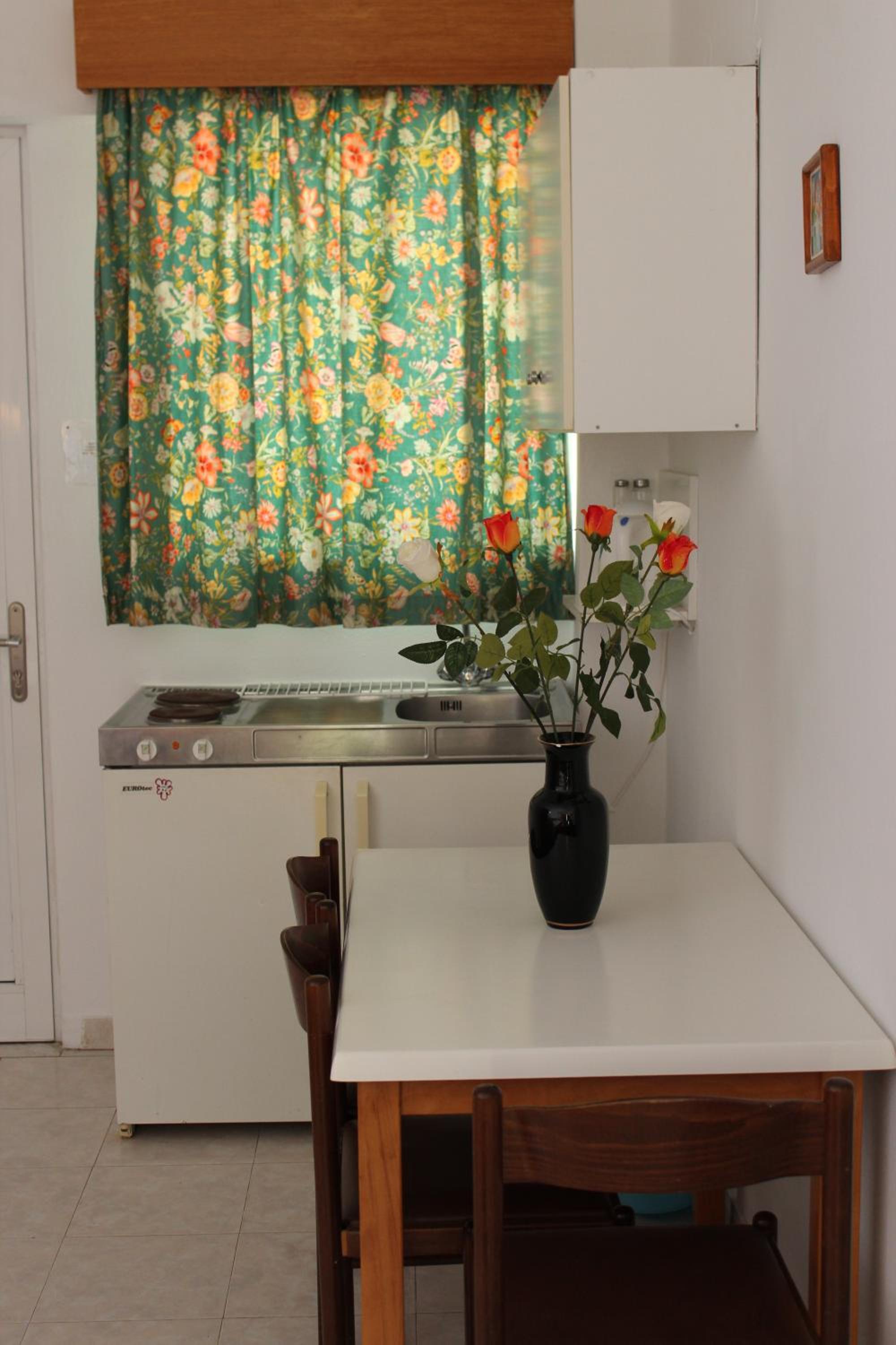 Elarin studios & apartments