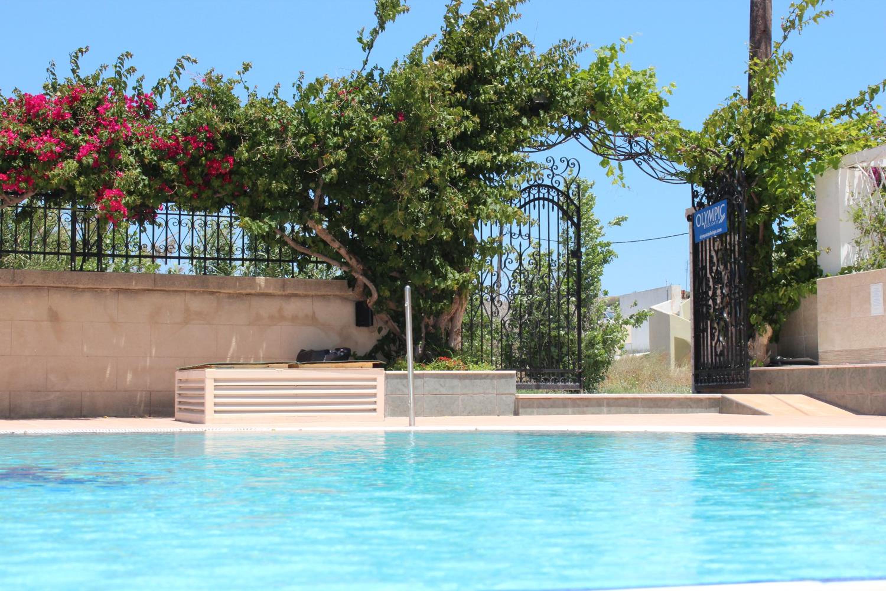 Elarin studios & apartments