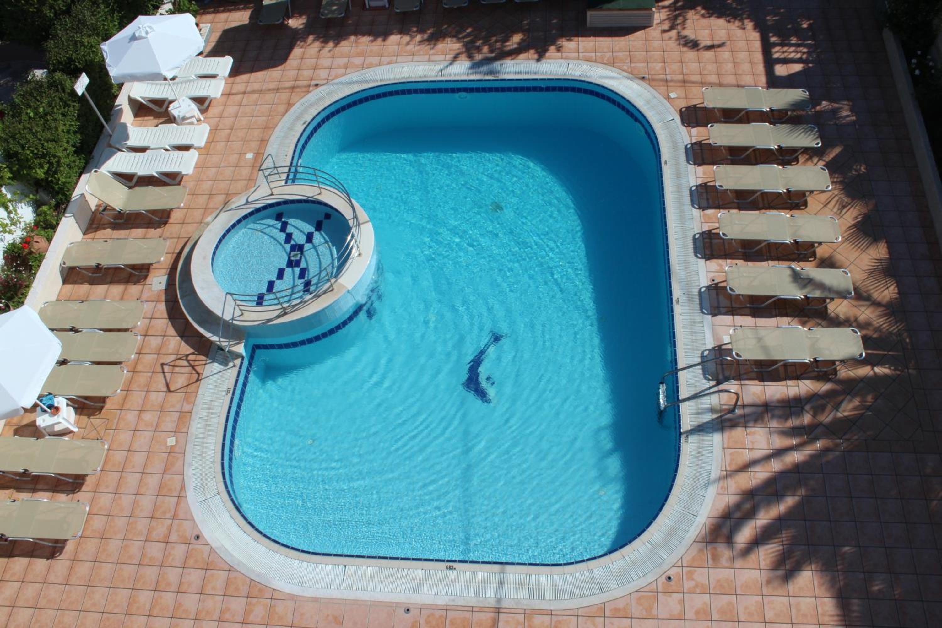 Elarin studios & apartments