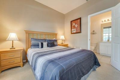 Neil's Windsor Hills Townhouse 3 Bedroom Townhouse by RedAwning