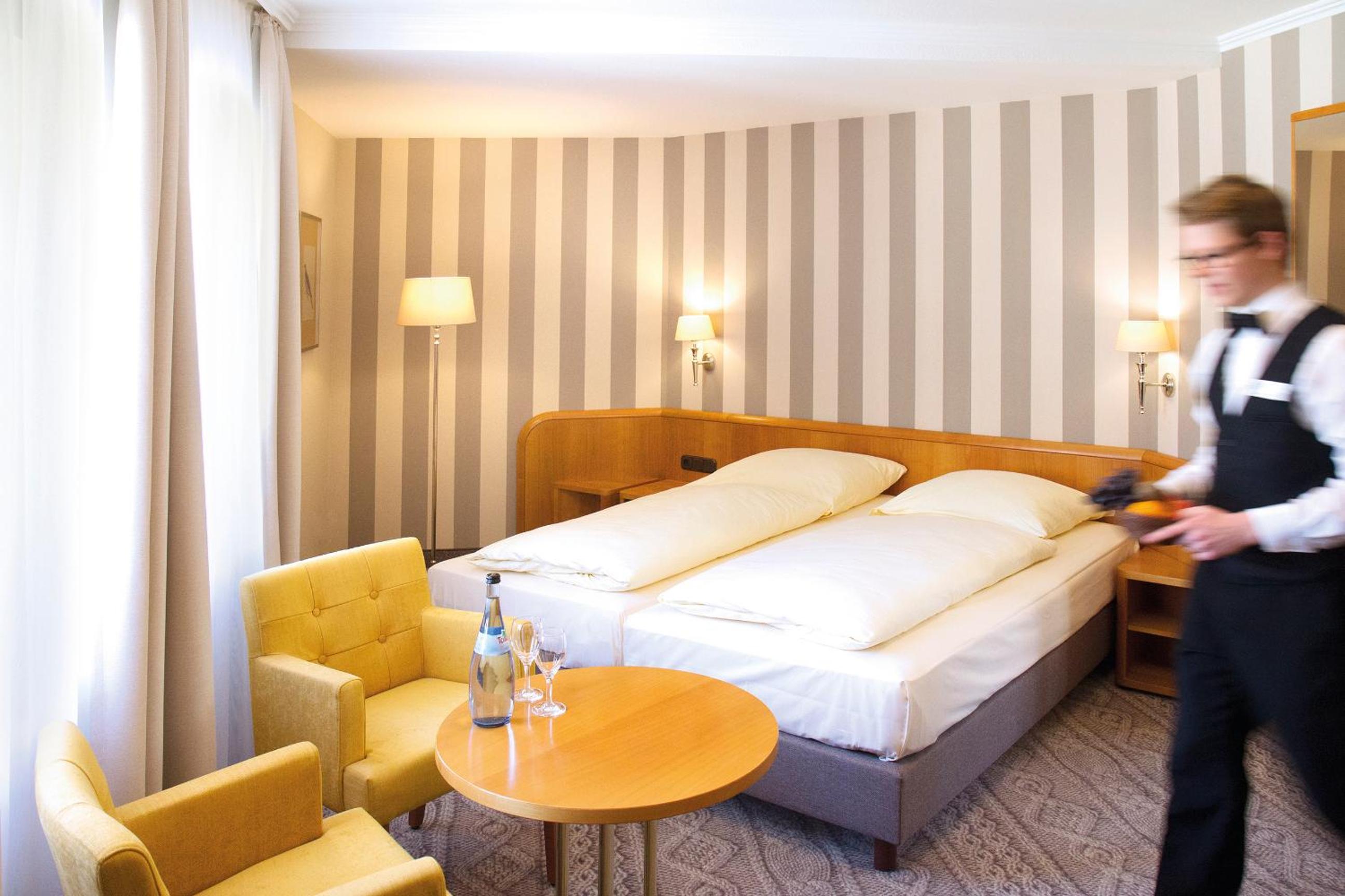 Standard Double Room - Photo 4