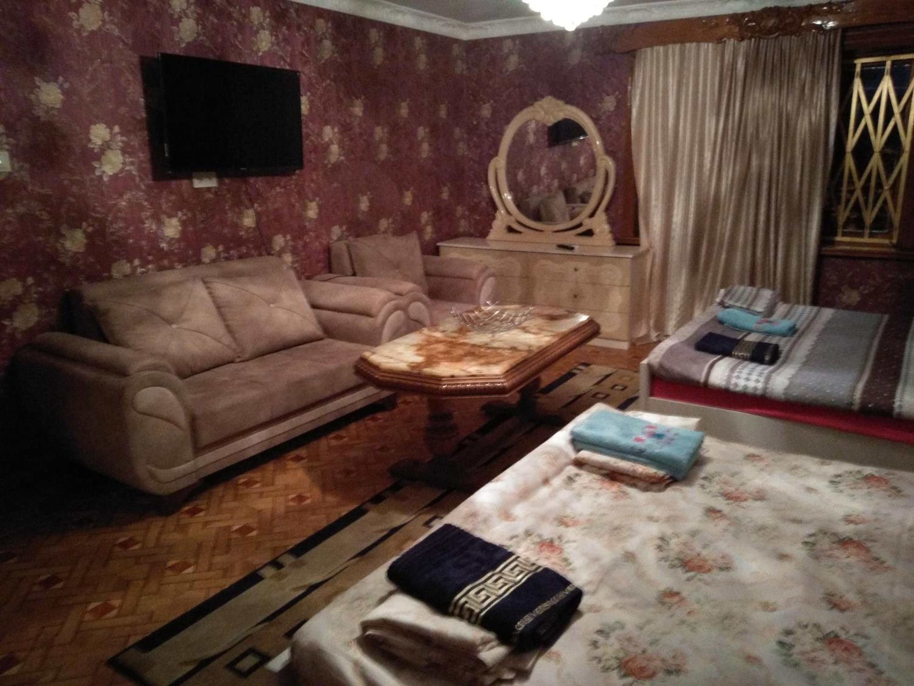 Deluxe Family Room