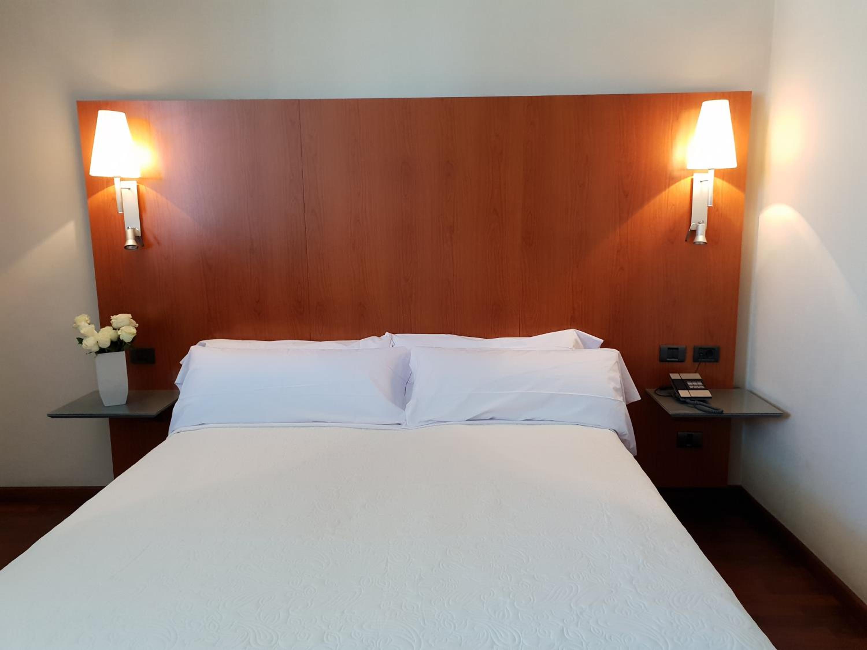 Standard Double Room photo 2