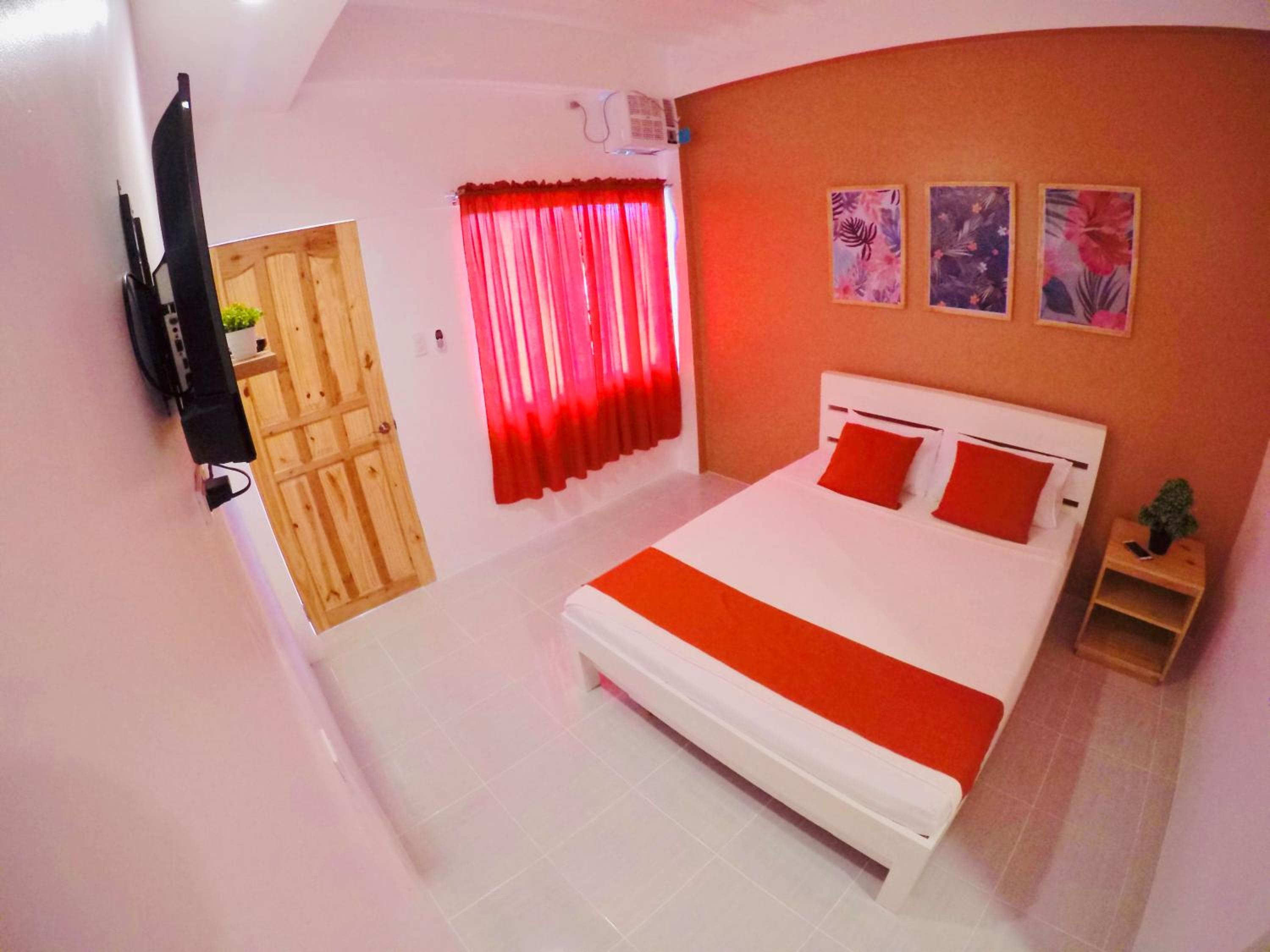 Standard Queen Room photo 3