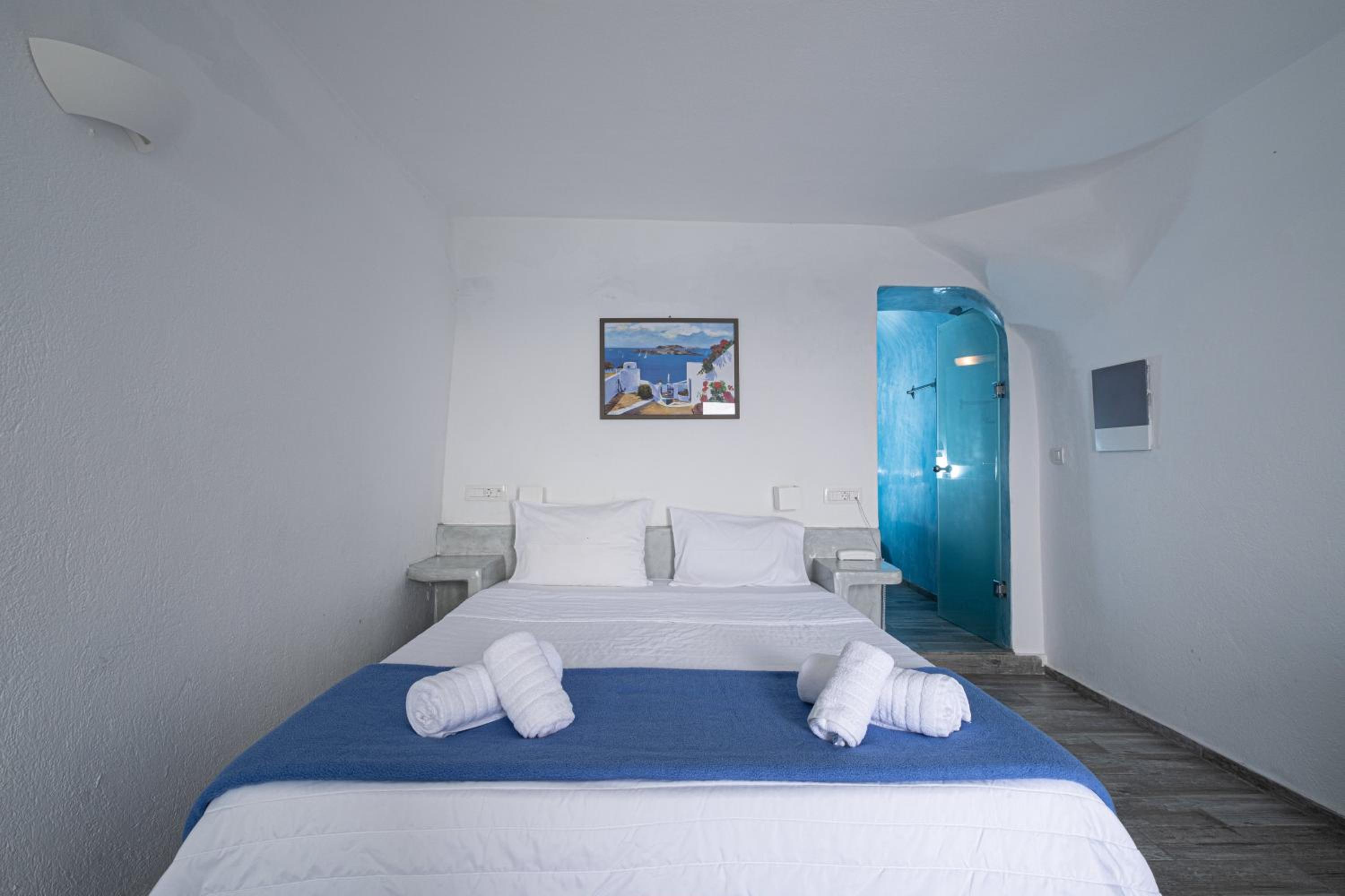 Superior Double Room with Caldera View