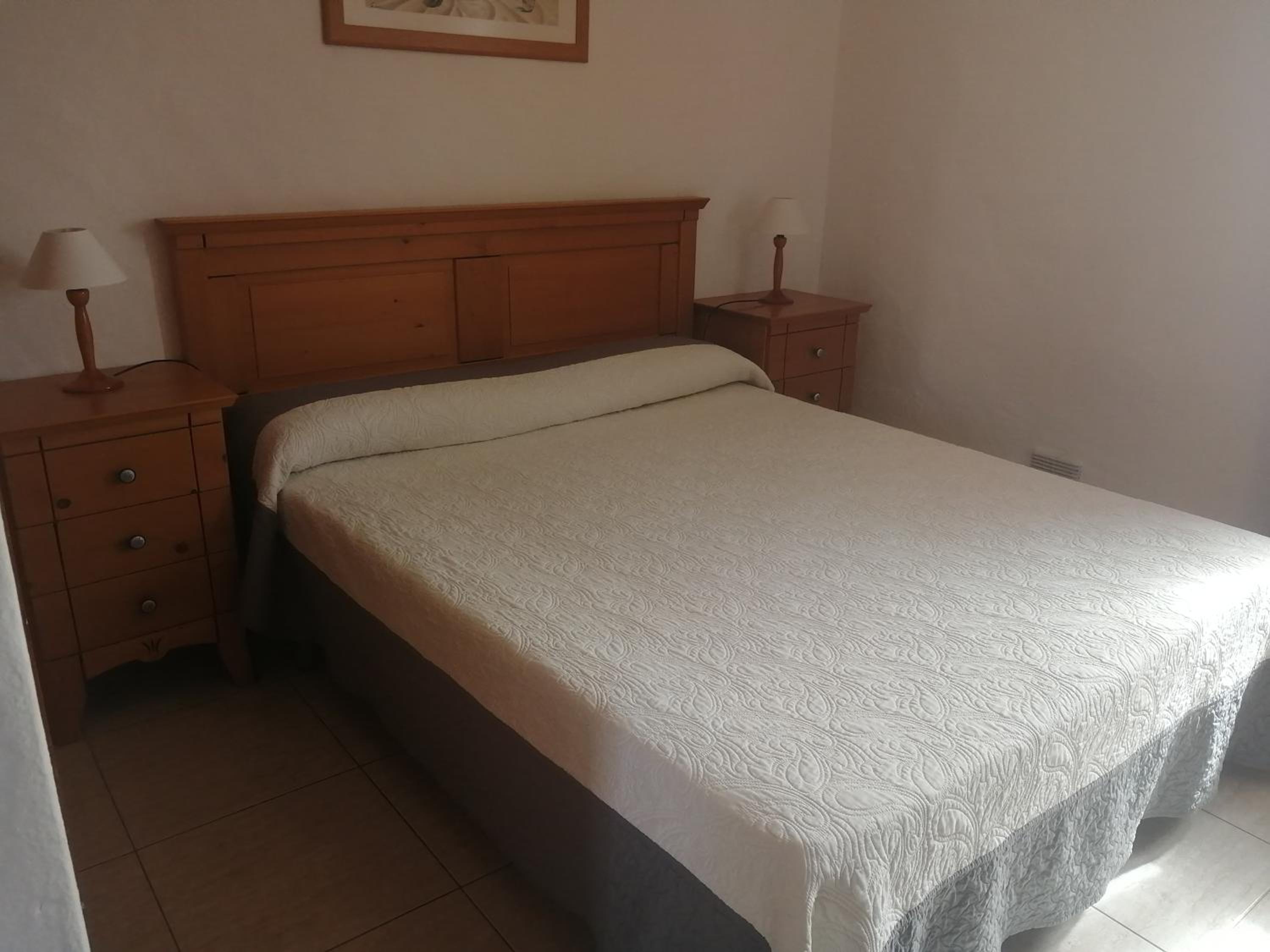 One-Bedroom Apartment (2 Adults + 2 Children)