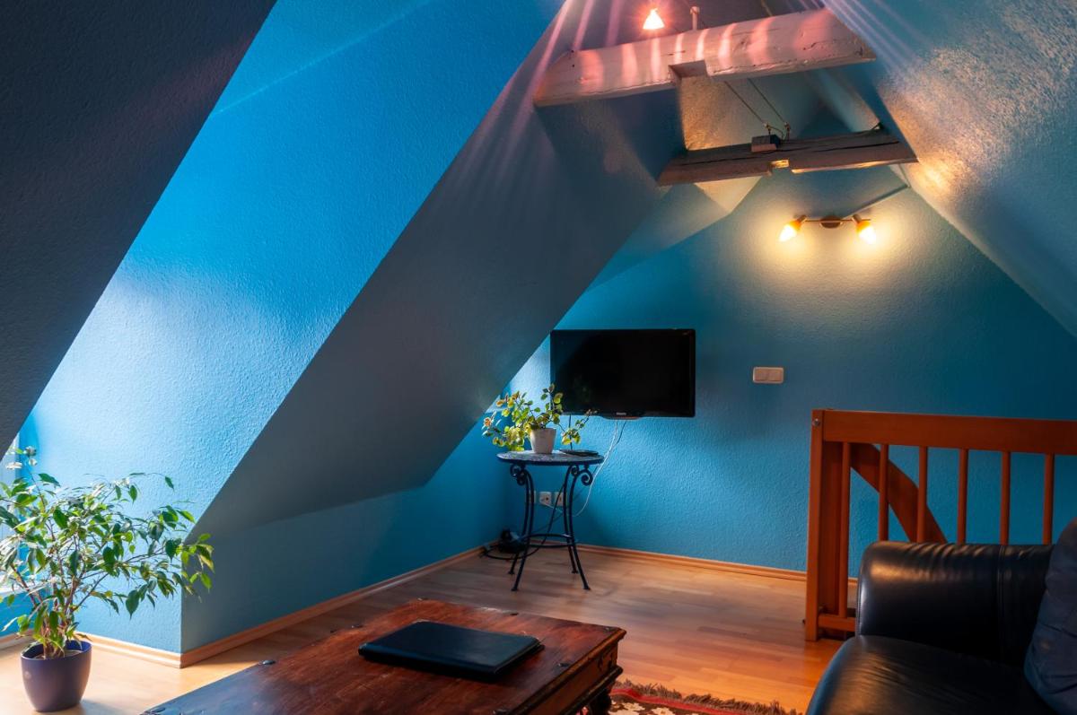 Apartment - Split Level photo 2