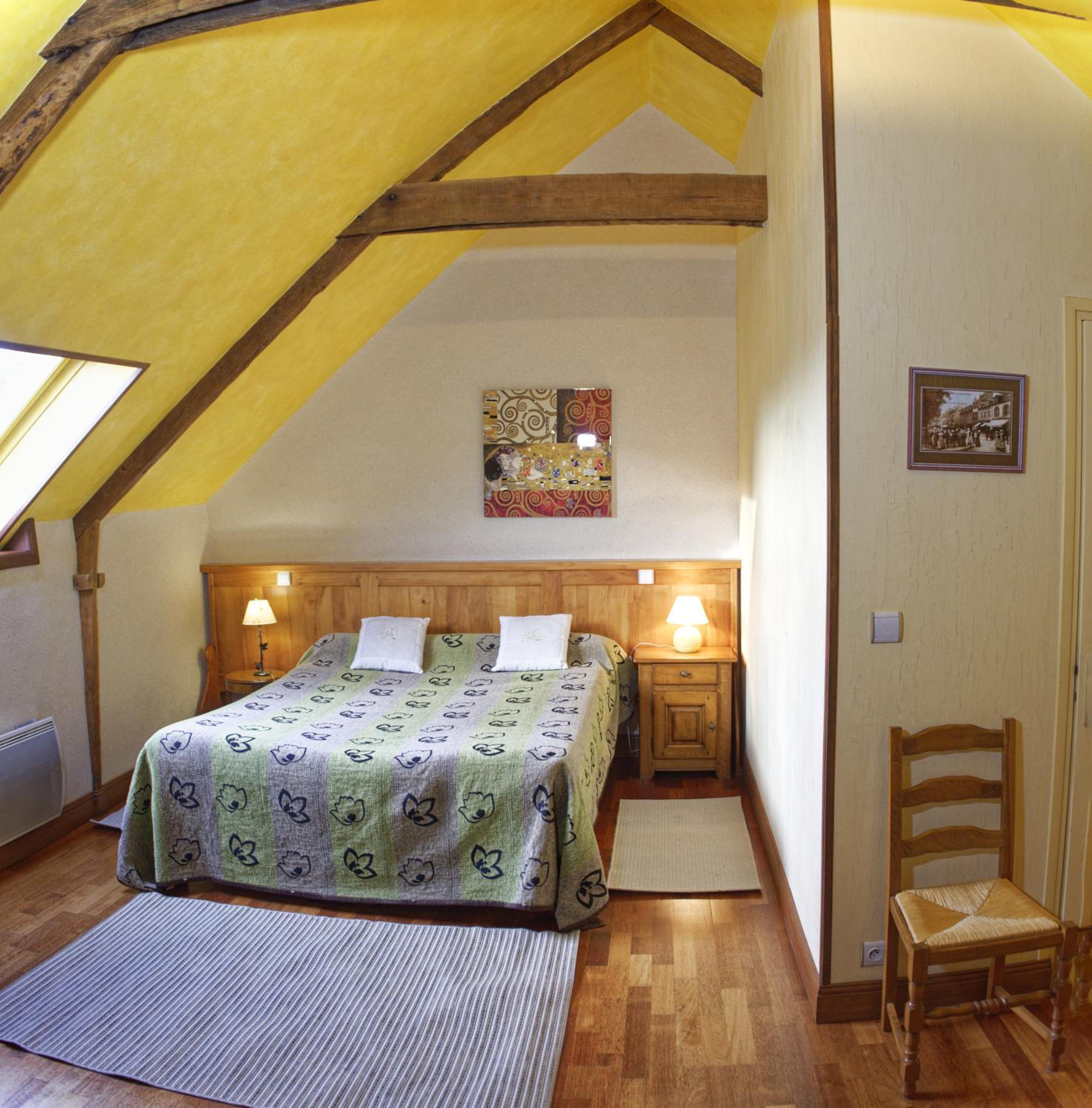 Quadruple Room with Private Bathroom photo 1
