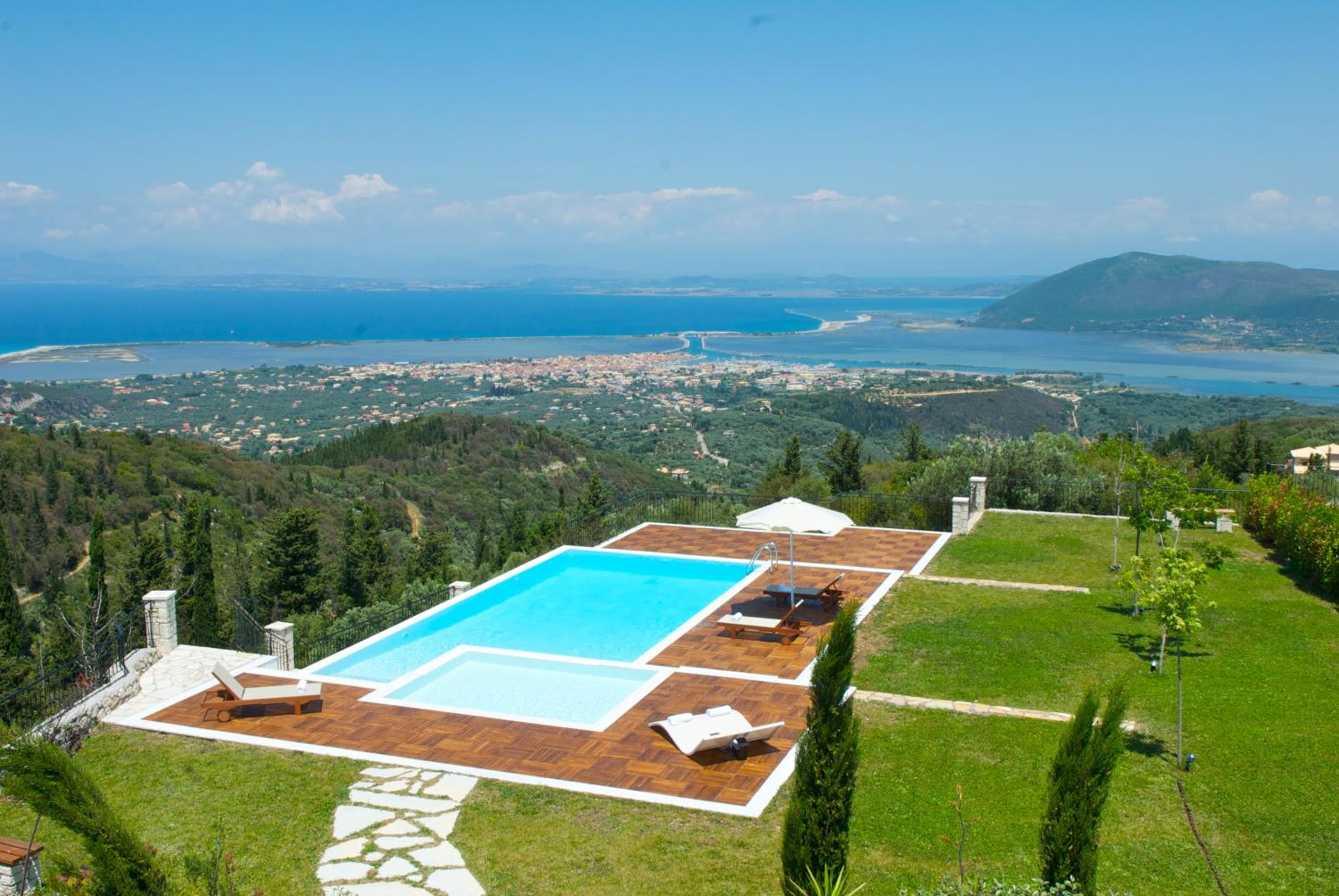 Luxury Villa with Private Pool and Sea View (Three Bedroom)