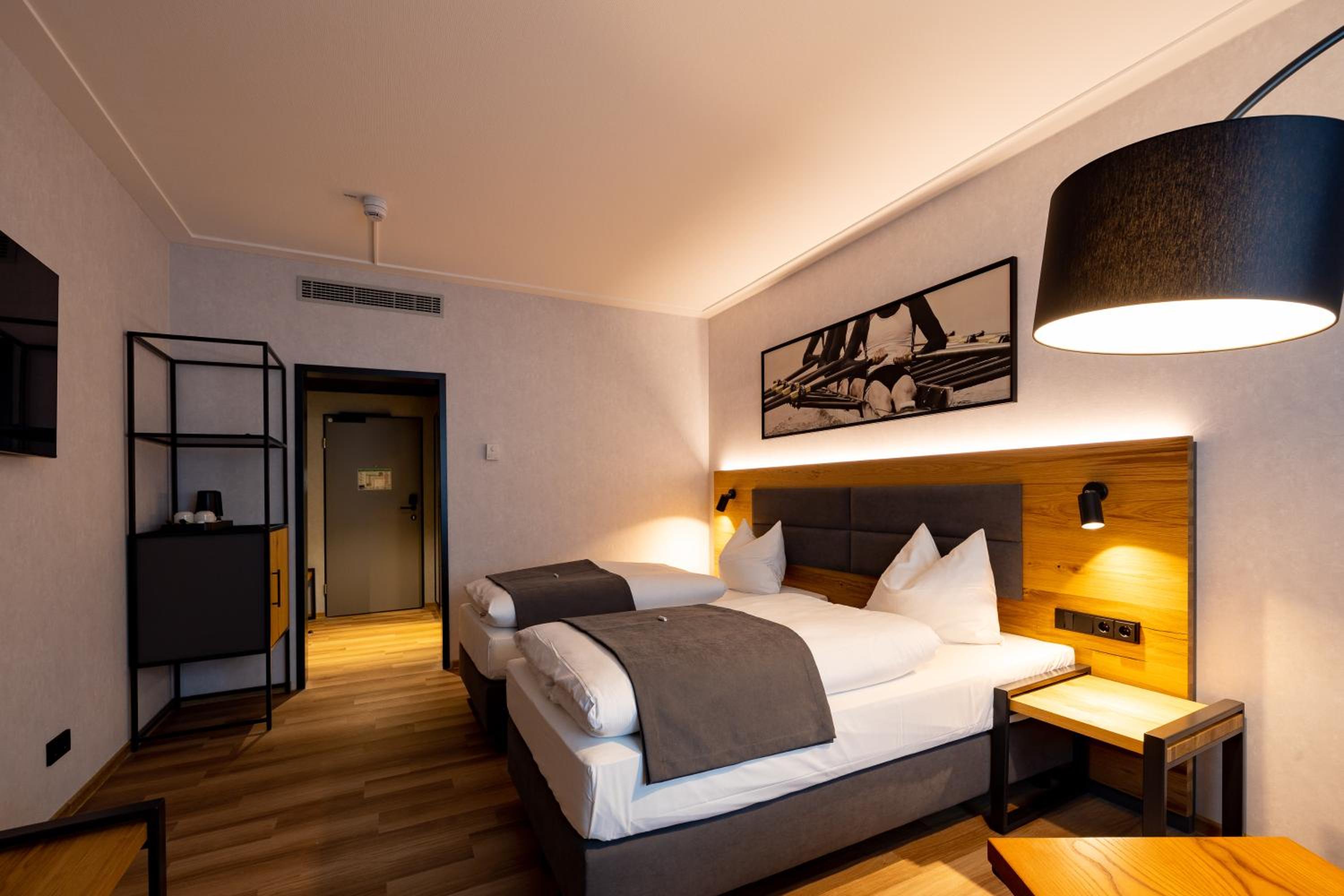 Standard Twin Room photo 2