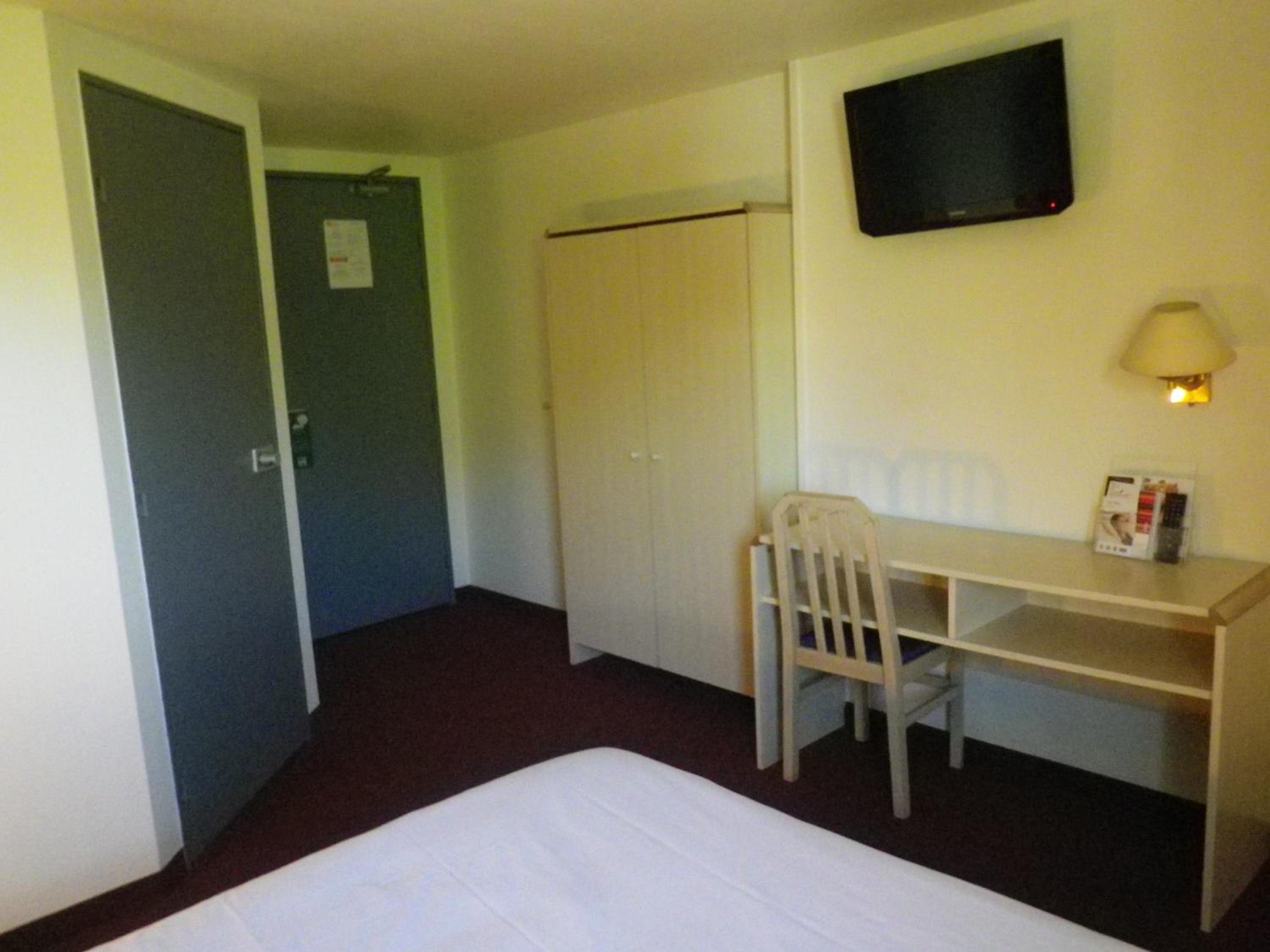 Standard Double Room for Single Use photo 3