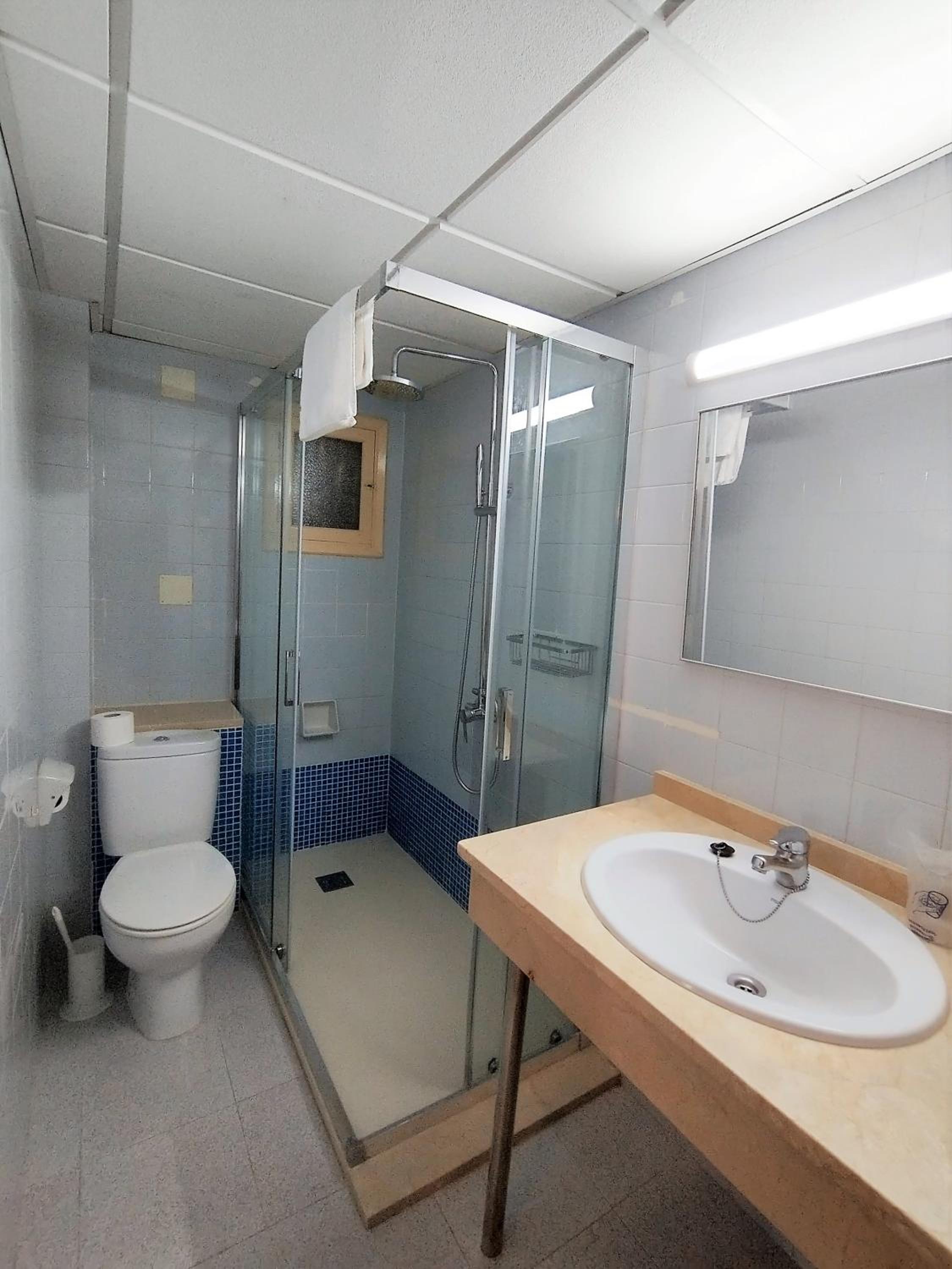 Single Room photo 3