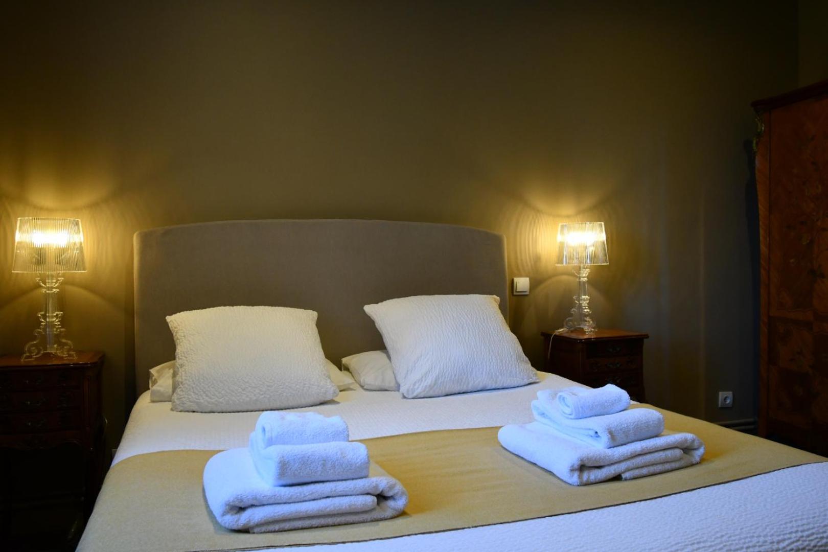 Yellow Double Room - Photo 2