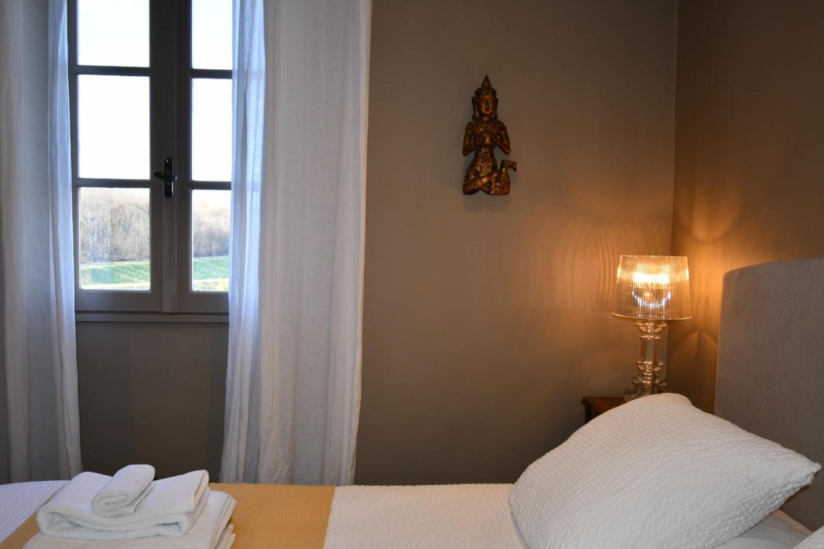 Yellow Double Room - Photo 5