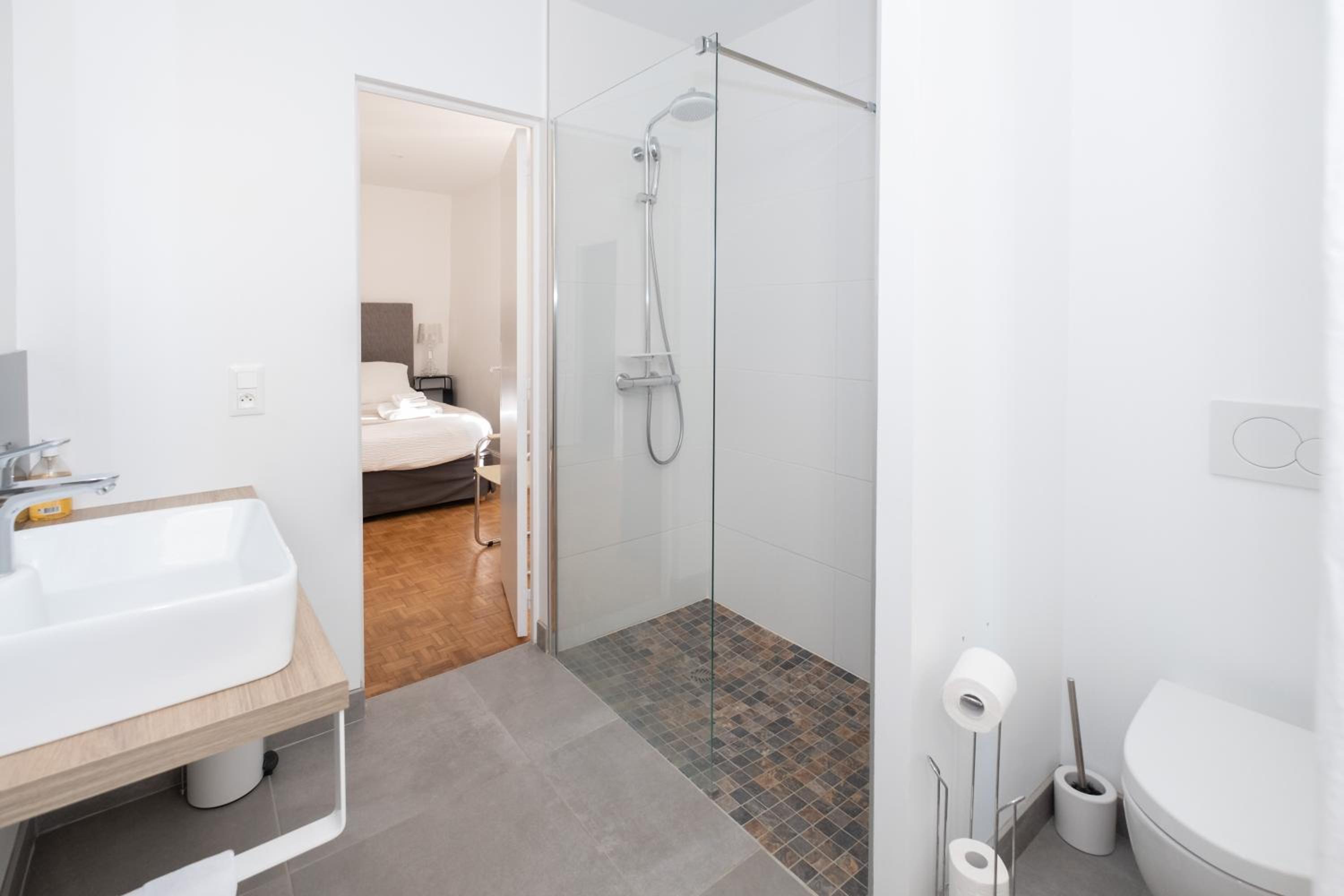 Apartment - Ground Floor - Photo 11