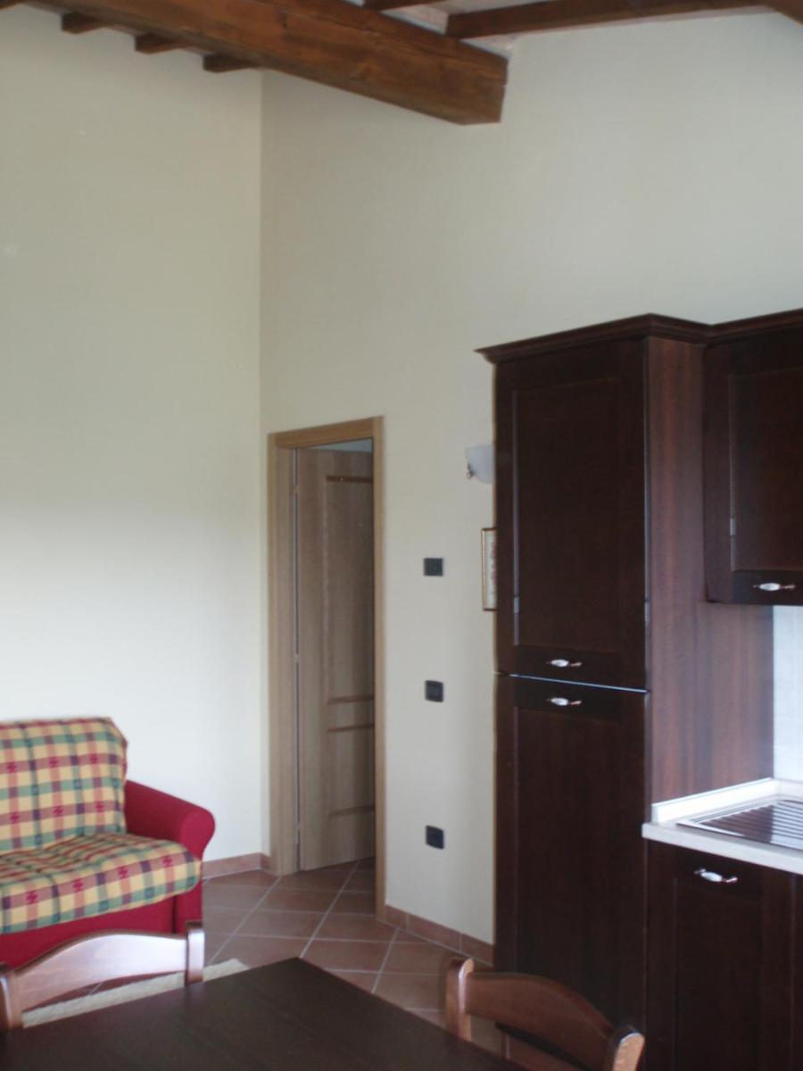 One-Bedroom Apartment photo 2