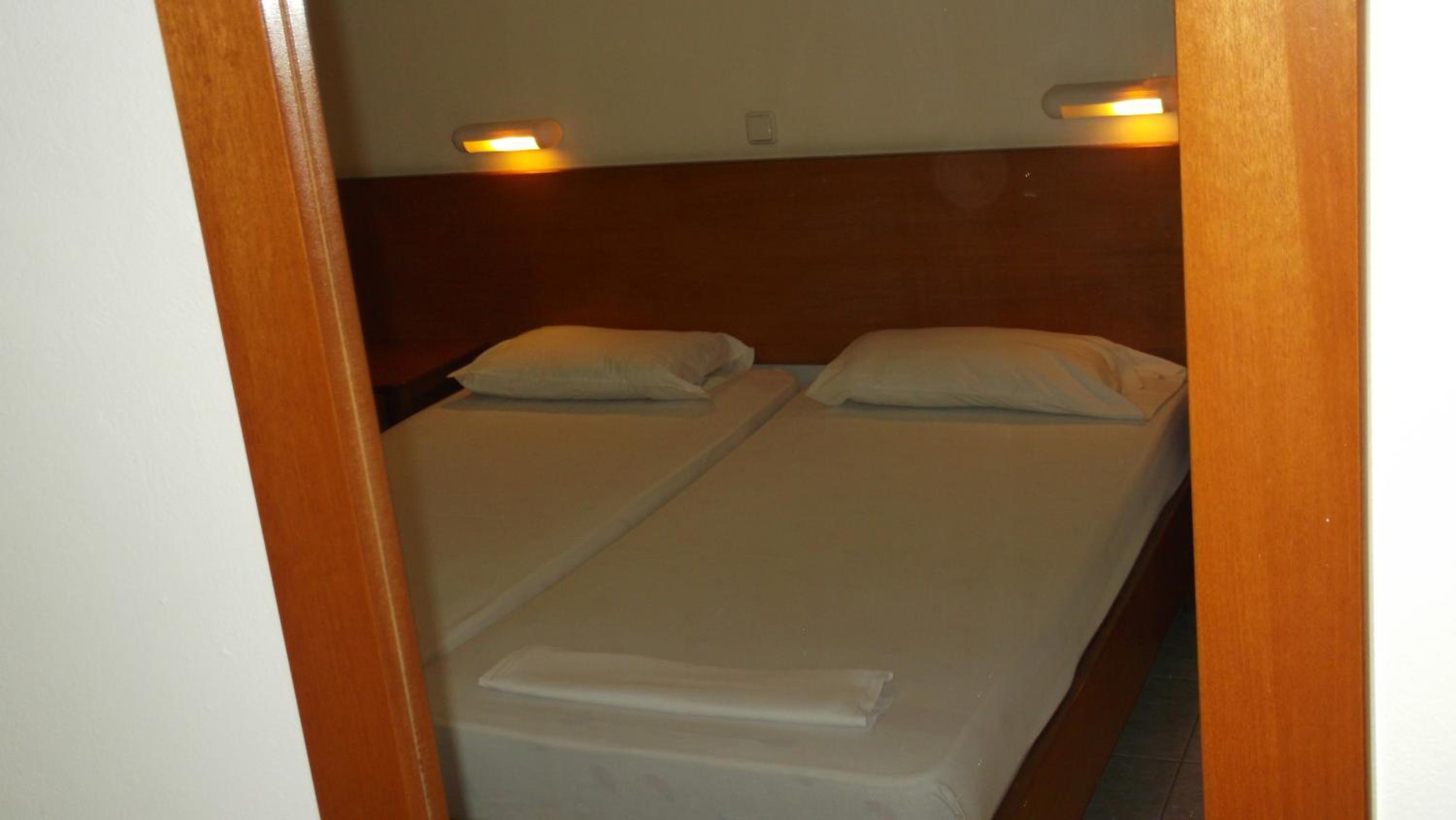 Studio (2 Adults)