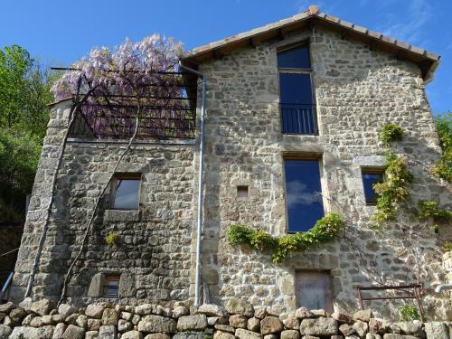 Cottage (7 Adults)