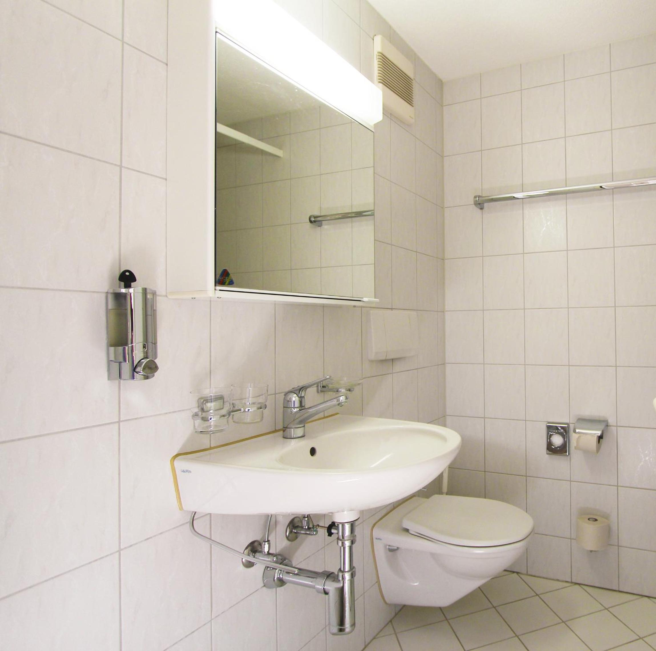 Single Room photo 3